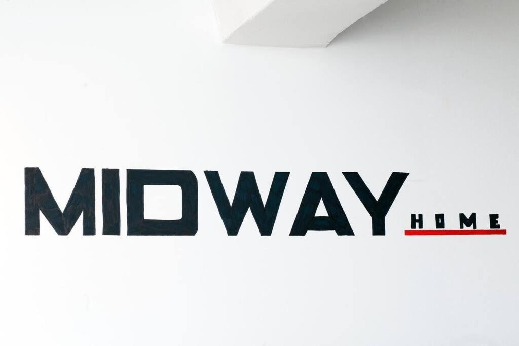 Midway Home, Nel Centro Storico Di Genova Esterno foto